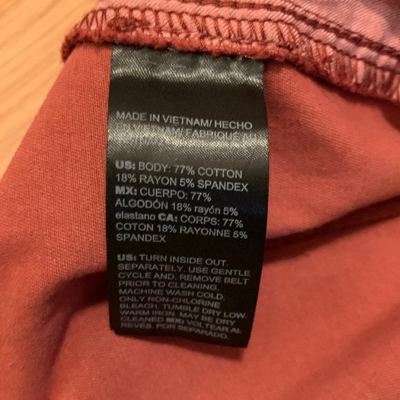 WHBM GUC Brick Red Straight Crop Pants - Picture 5 of 11